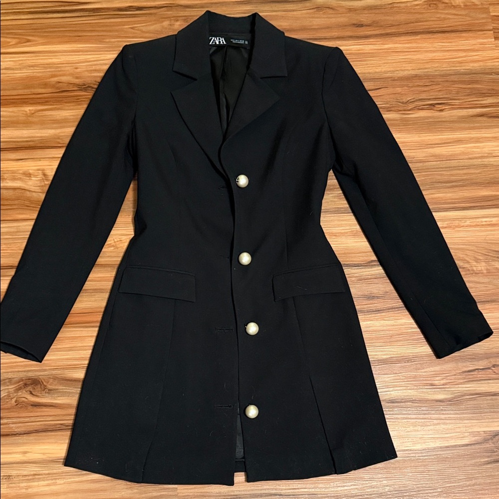 Zara Women's Elegant Black Blazer with Pearl Buttons
